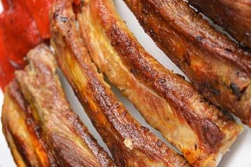 Coaste de porc la gratar